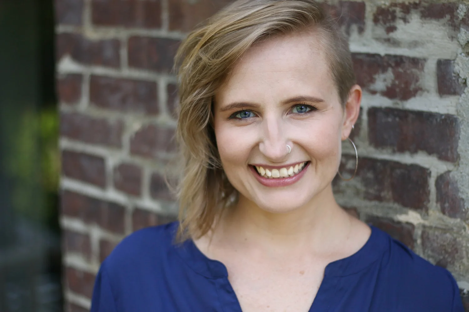 Jen P Headshots_final_tops_lowrez-1.jpg