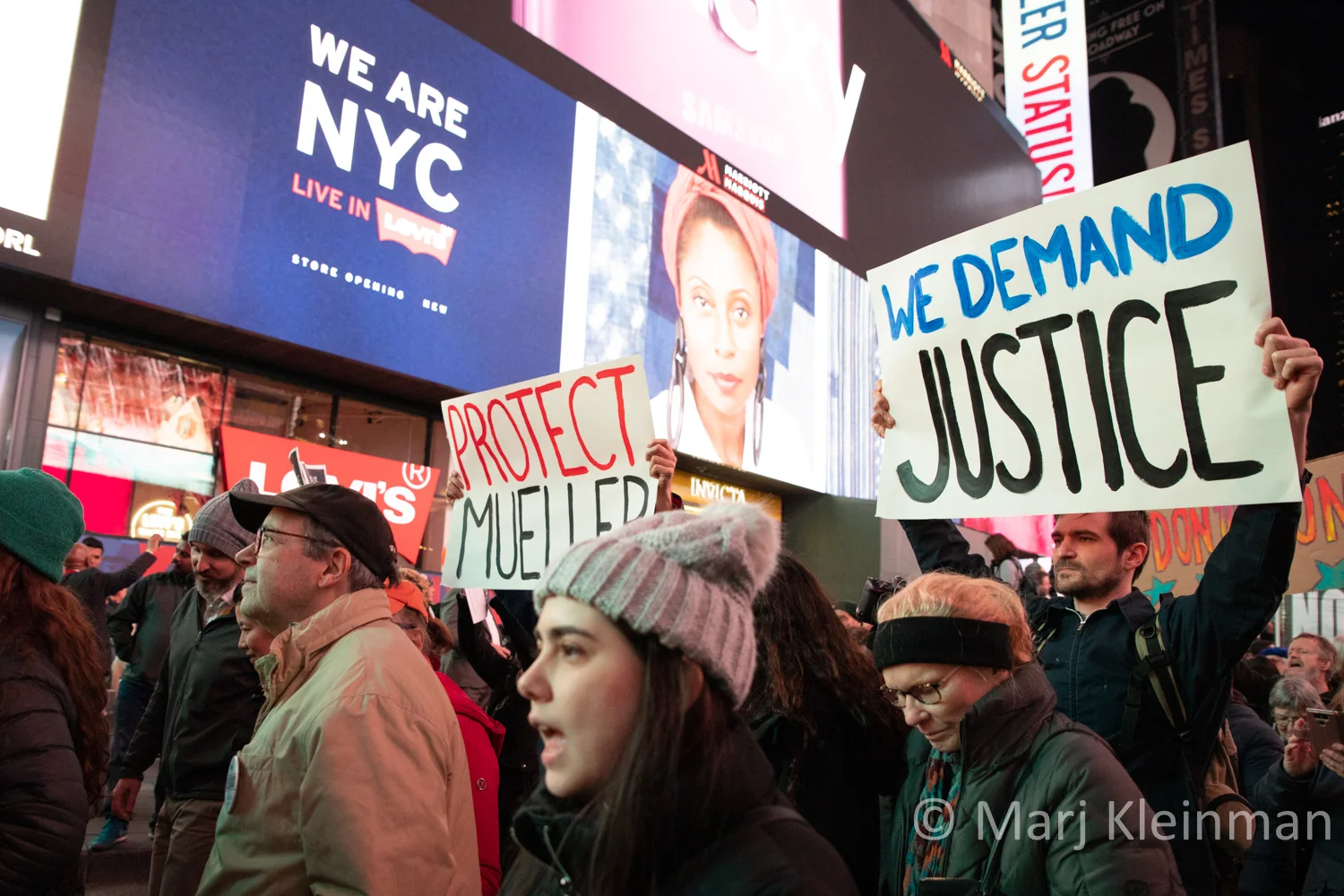 Mueller rally-11.jpg